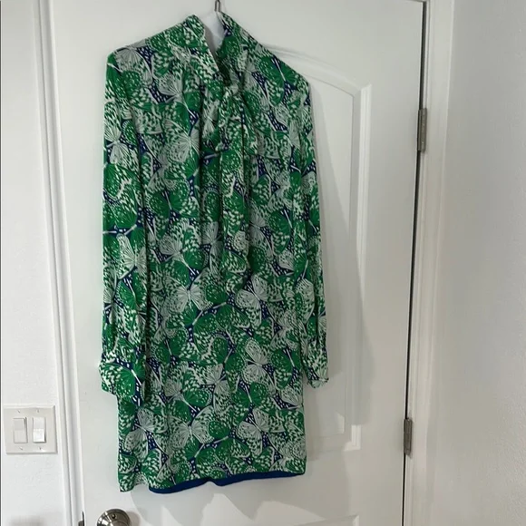 green emerald velvet dress Shop Brooks Brothers clothing and handbags at SilkRoll. Trade with us! main image 0